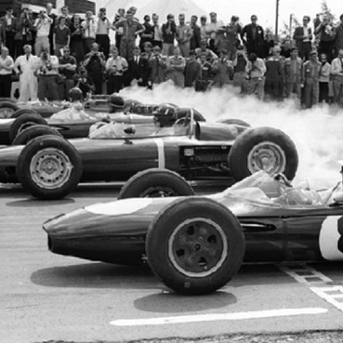 C'est partie à Silverstone avec une victoire à la clé pour Jim C'est partie à Silverstone avec une victoire à la clé pour Jim